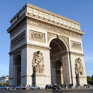 Les Champs Elysées